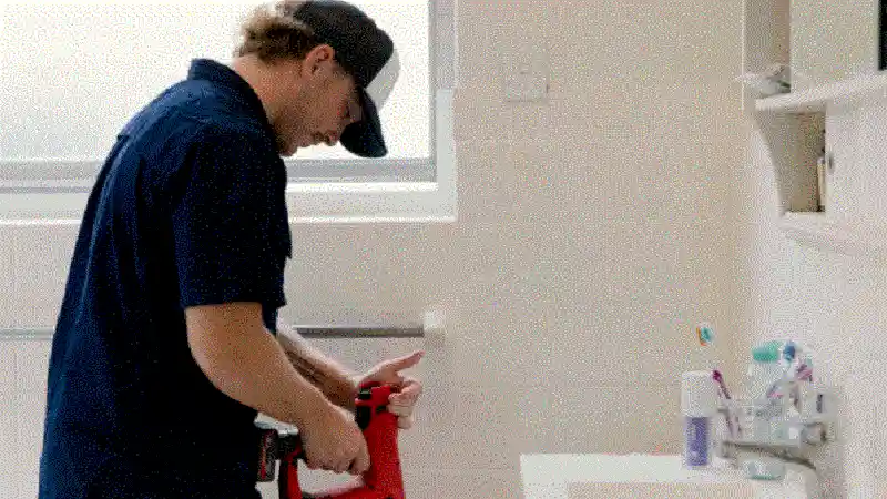 Common Toilet Problems and When to Call a Plumber